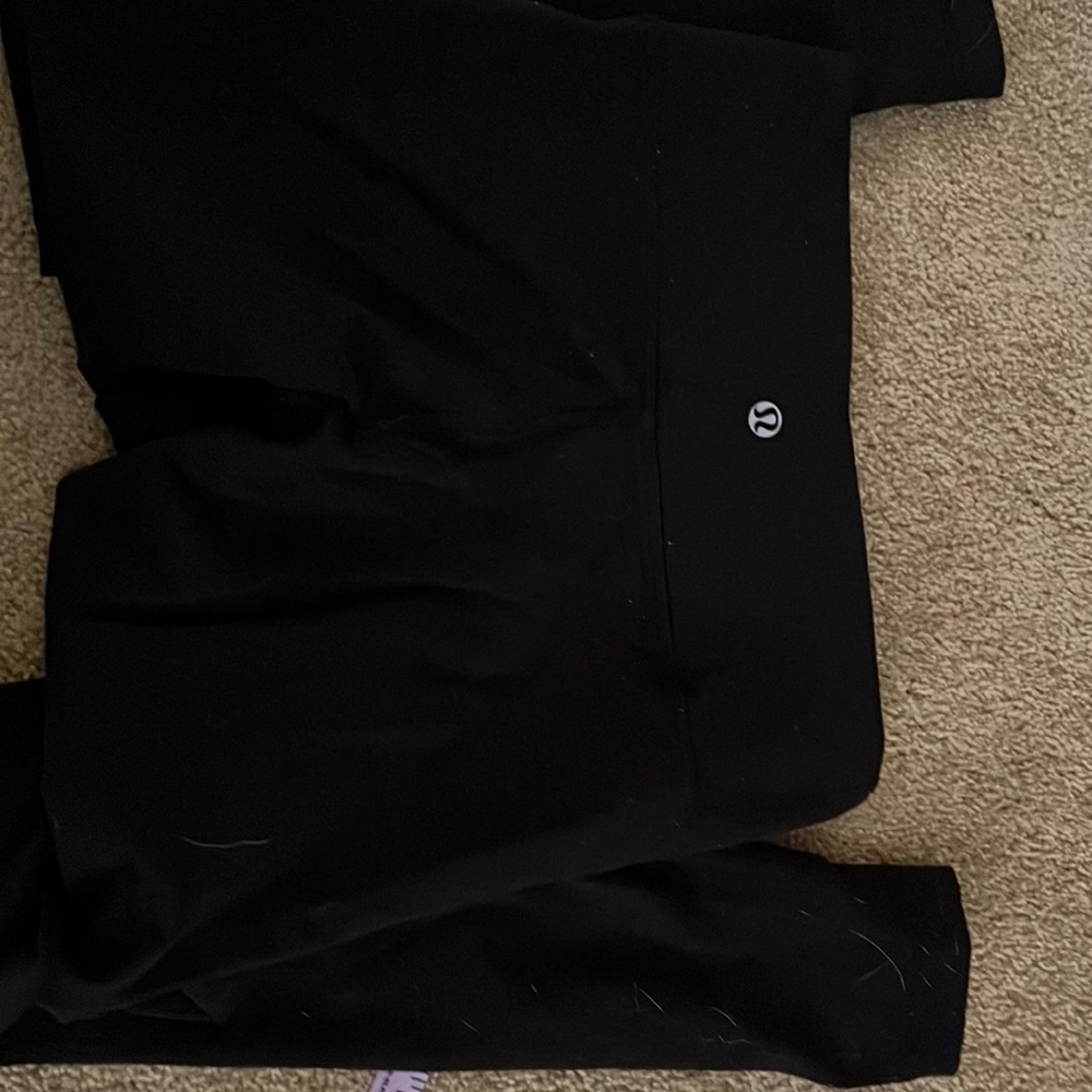 Lululemon leggings. ; Sz 2.- 36 in long ; 22 in waist